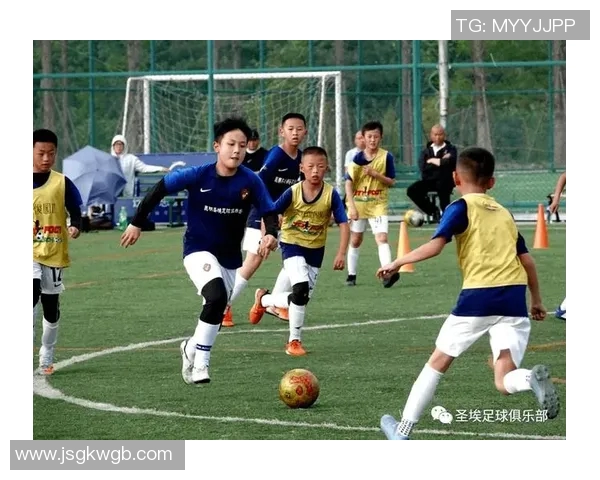 九州足球：激情与梦想交织的绿茵场上演绎青春的无限可能