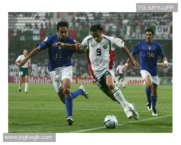 回顾天下足球经典瞬间重温绿茵场上的激情与荣耀